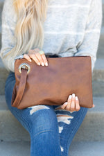 CHESTNUT CLUTCH