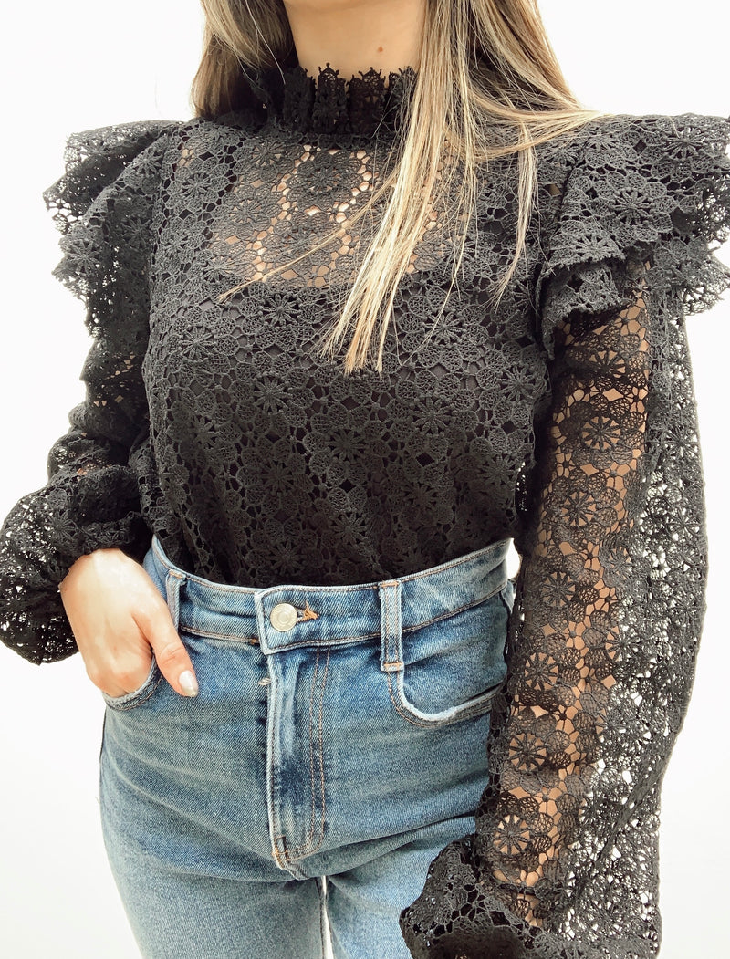 PARIS LACE TOP